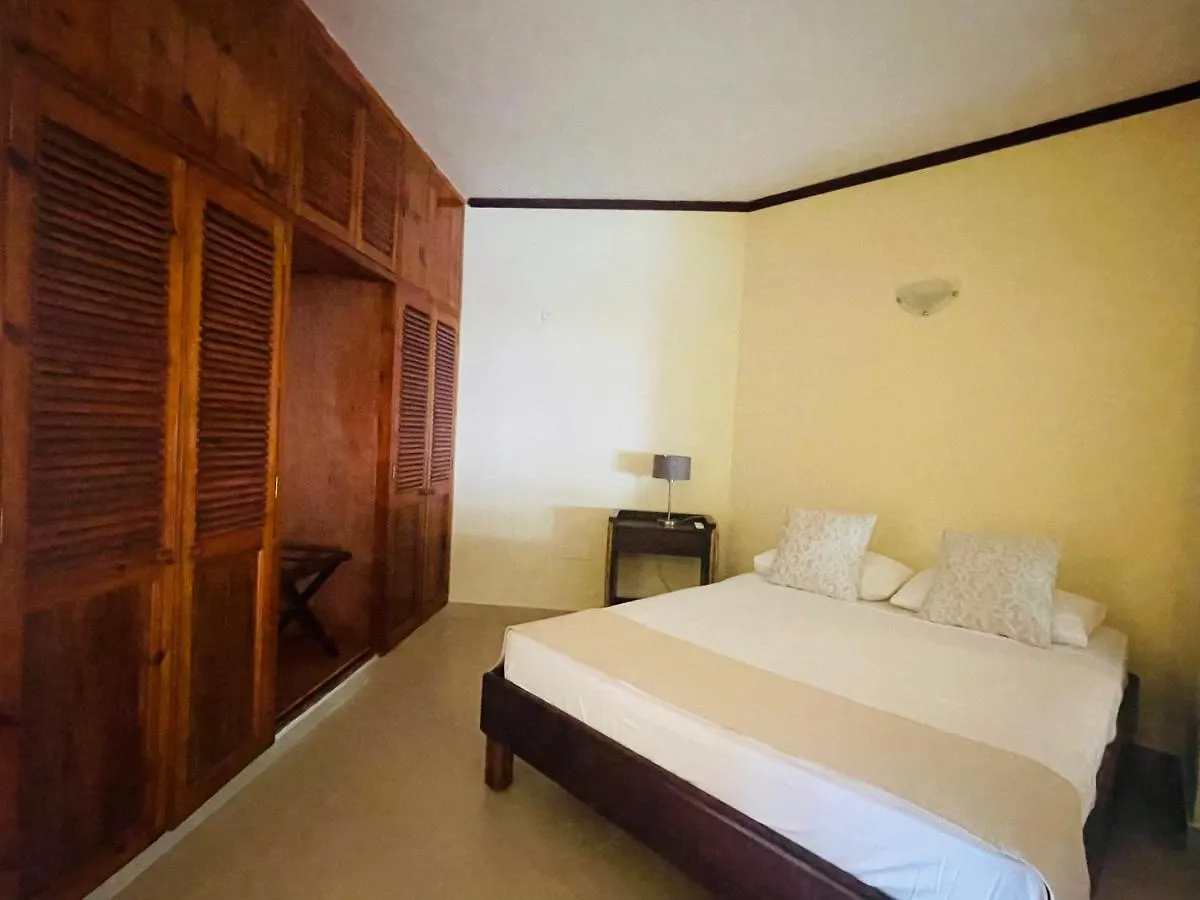 Guest house Sun Properties And Resort Hotel