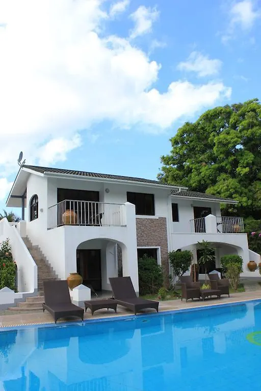 Sun Properties And Resort Hotel Beau Vallon (Mahe)