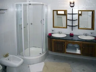 Sun Properties And Resort Hotel Guest house Beau Vallon (Mahe)